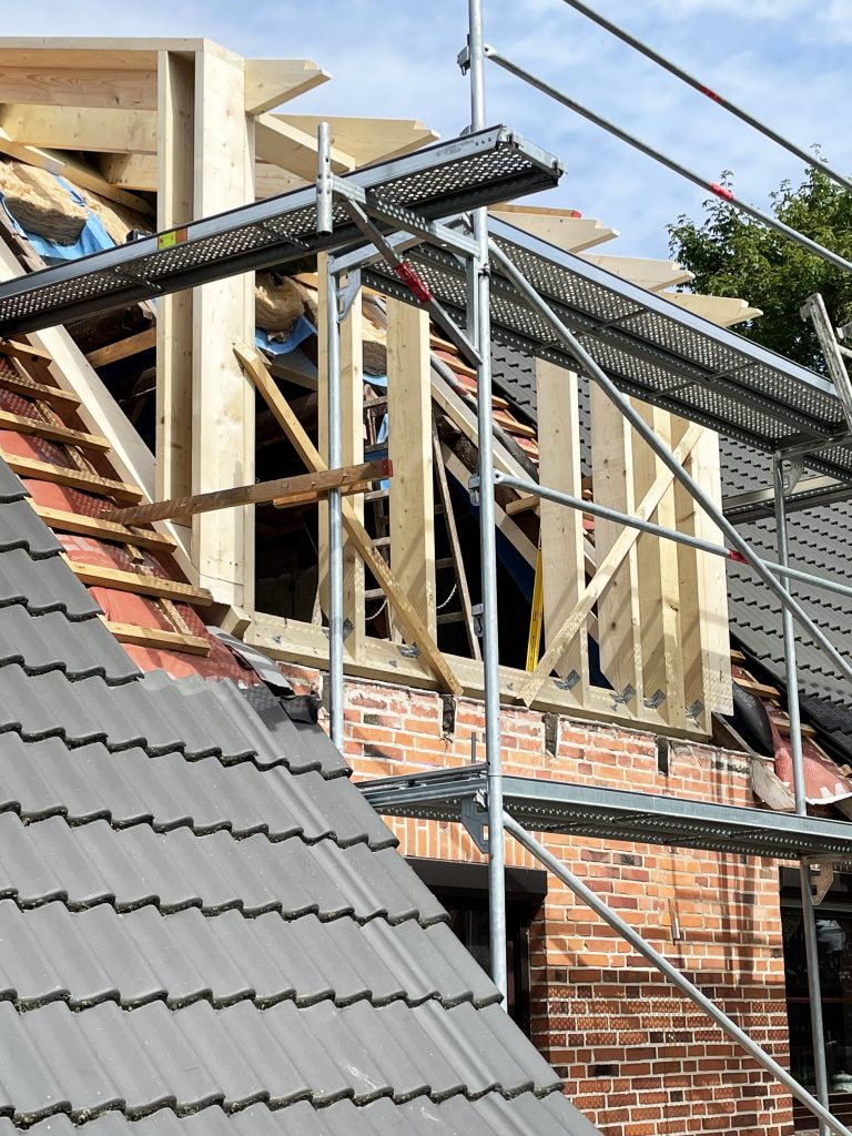 Zimmerei Lüsch - Schleswig-Holstein - Leistungen -> Gauben